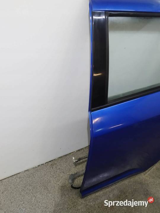 DRZWI LEWE TYŁ NIEBIESKIE Suzuki Swift IV Rok produkcji 2006 Drzwi sprzedam