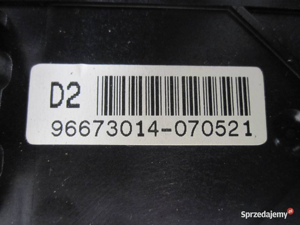 OPEL ANTARA 07r ramka środkowa kratka nawiewu