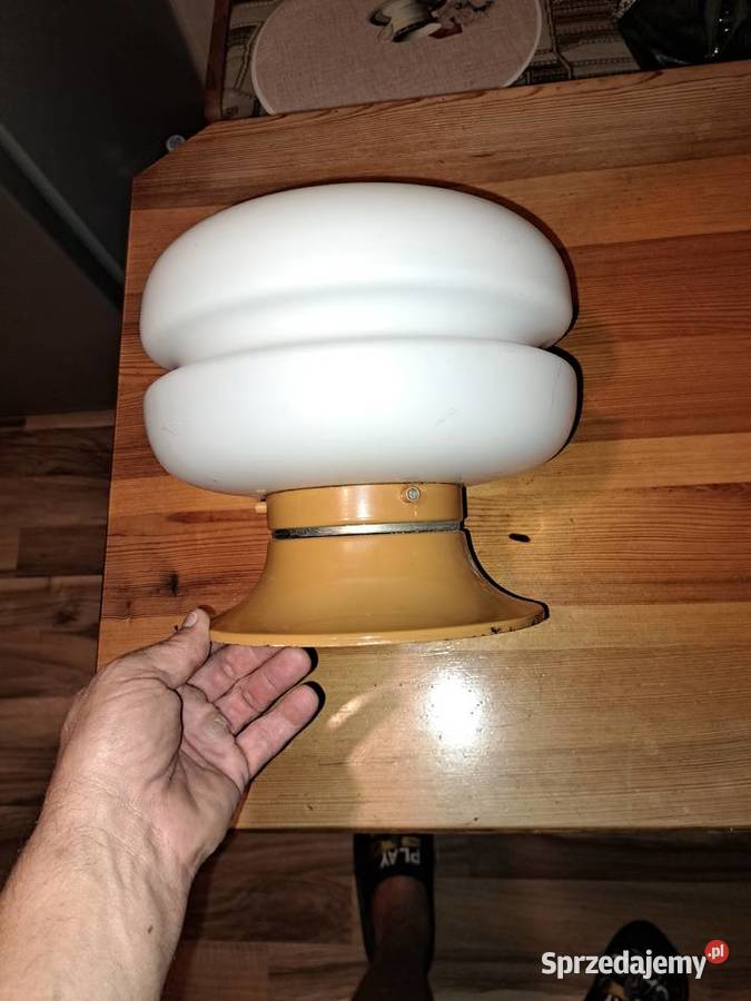 Retro lampa wiszaca przysufitowa z 60 tych lat dolnośląskie Lubań