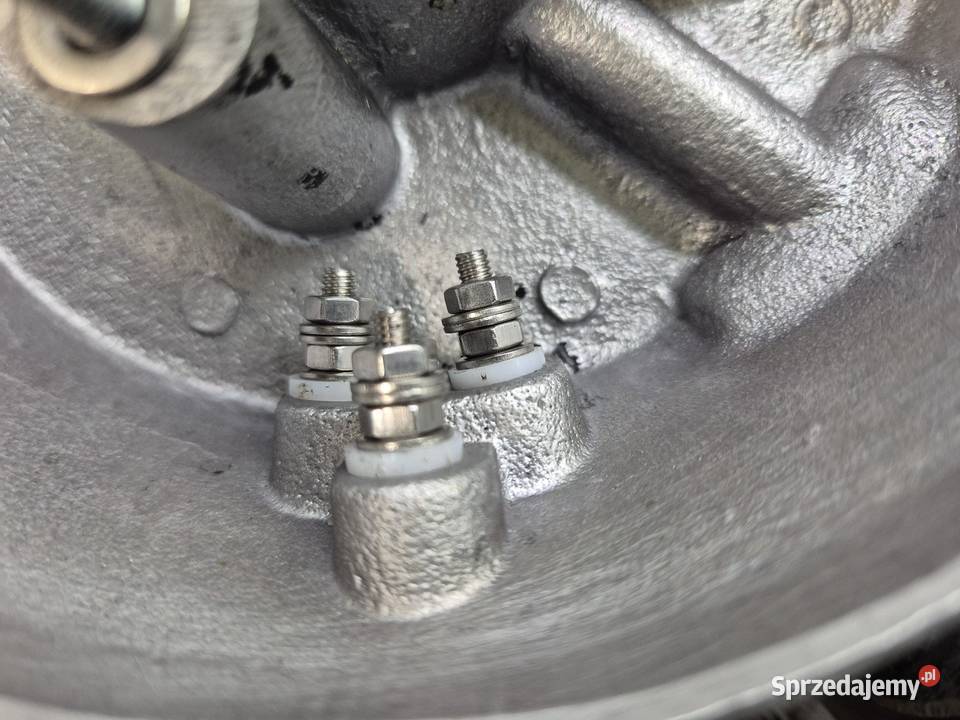 WSK WFM 125 komplet izolatorow karterów nowy Pozostałe Chełm