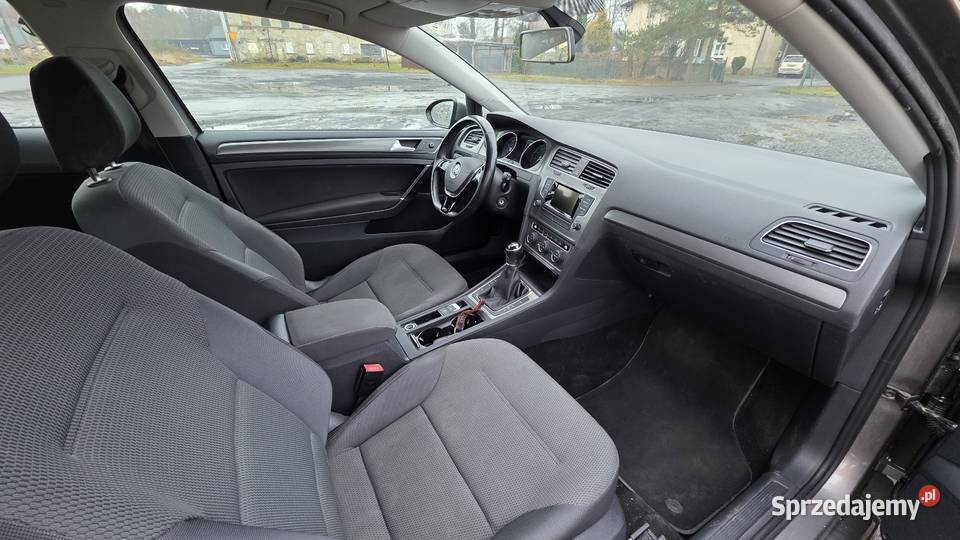 Golf 7 2013 r 14 tsi Webasto Czujniki parkiwania światła przeciwmgielne Mirsk