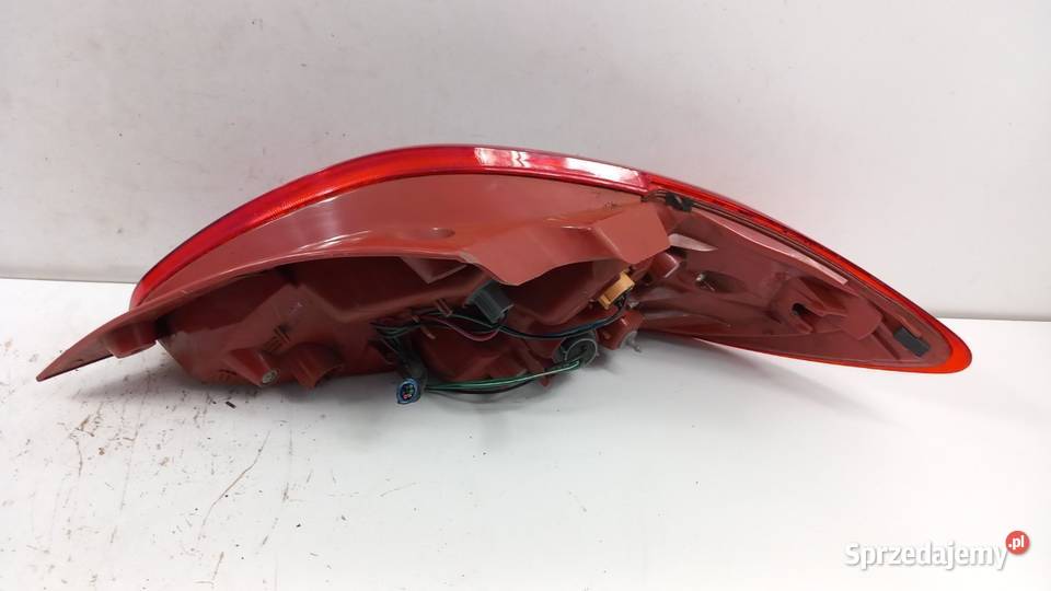 MAZDA 2 DE HB LAMPA TYŁ LEWA Zbierkowo