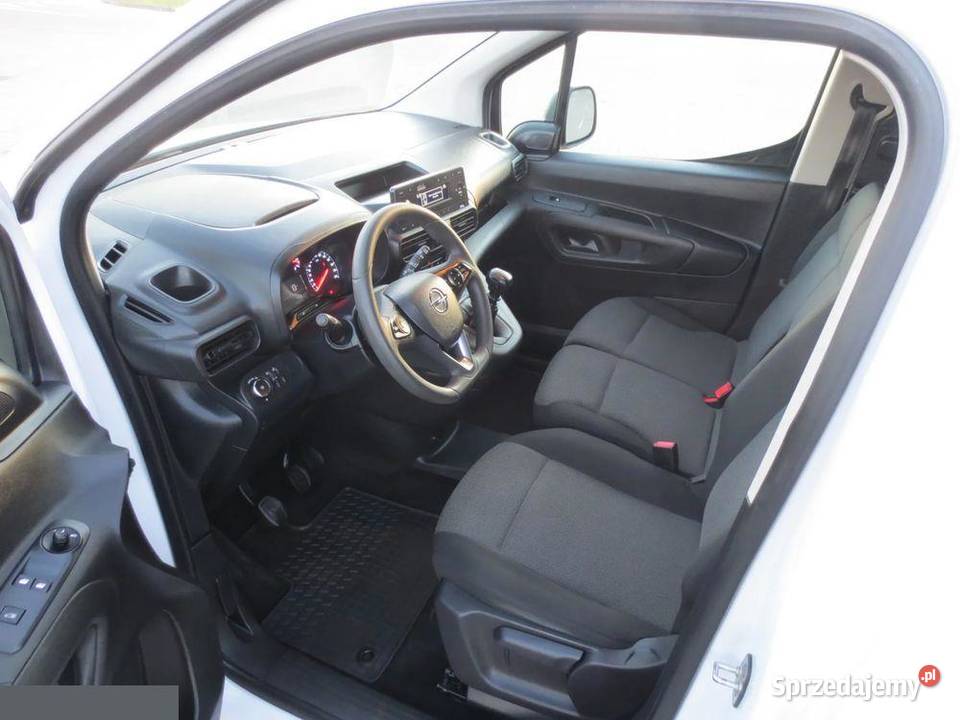 Opel COMBO 15d 102 2023r L2 SALON POLSKA Ciechanów