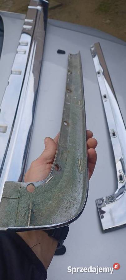 Audi 200 20v 5000 avant komplet tylnych listew