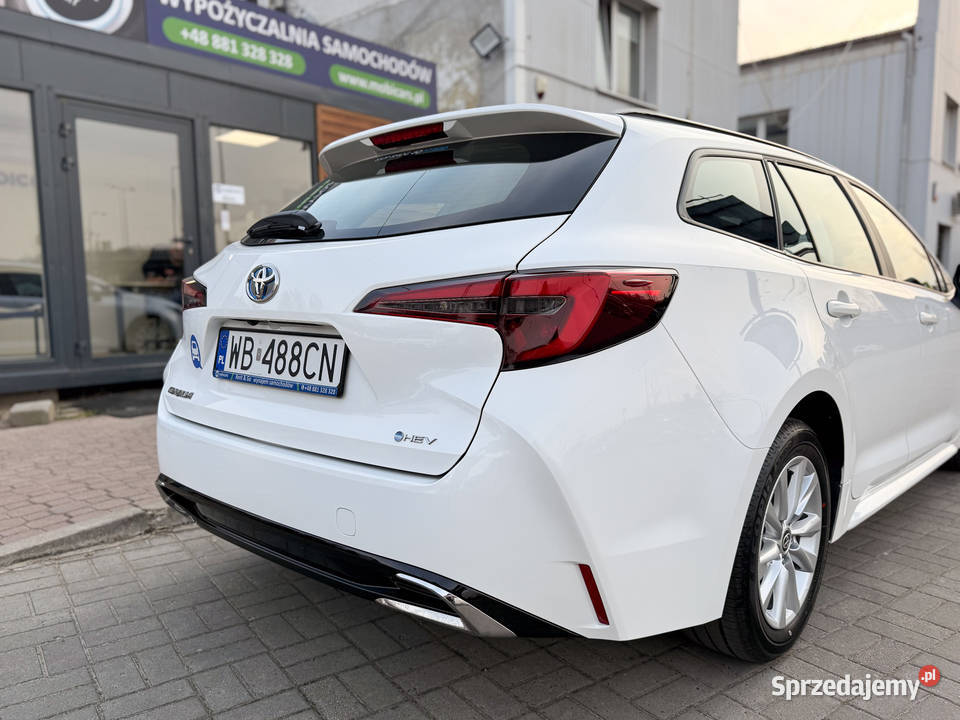 Wynajem samochodów bez kaucji Mobicars Wynajem 160KM Corolla mazowieckie Warszawa