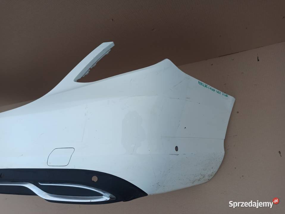 MERCEDES CKLASA W205 SEDAN ZDERZAK TYŁ TYLNY Bieleń