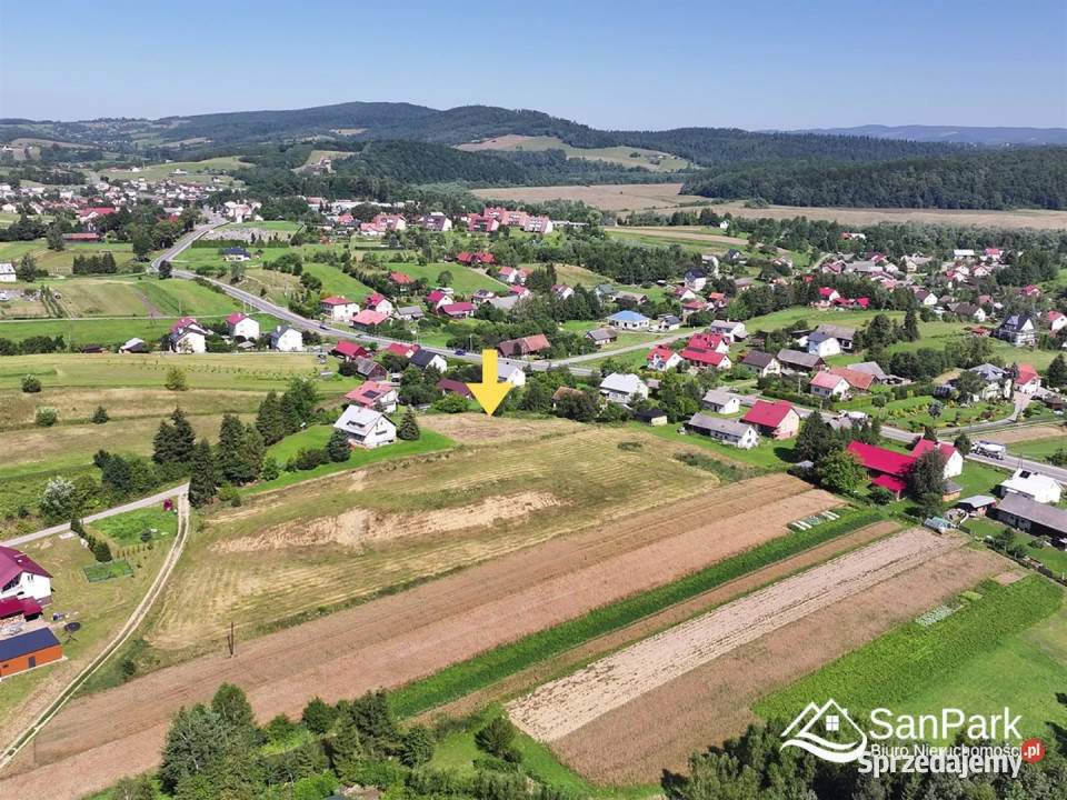 Grunt Średnia Wieś 1915m2