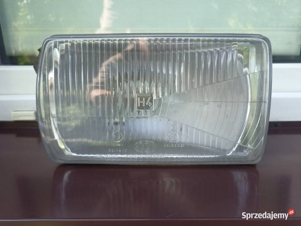 VW Passat B1 lampa przednia prawa reflektor Sieradz sprzedam