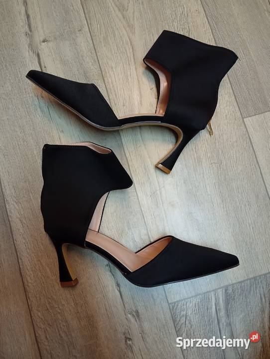 40 Czarne czółenka wieczorowe Nowe
