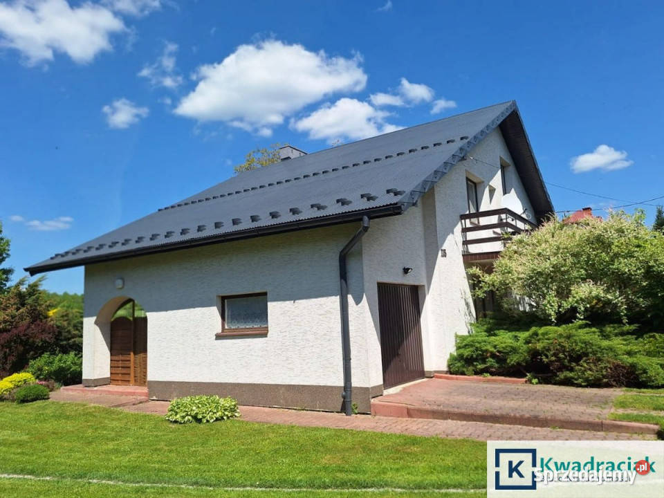 sprzedaży domu wolnostojącego 180m2 Mokre 3 piętra i więcej