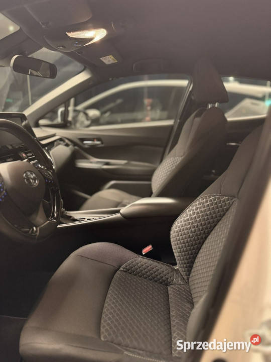 Toyota CHR CHR 18 ElHYBRID Active bezwyp IIkmpl Radom sprzedam