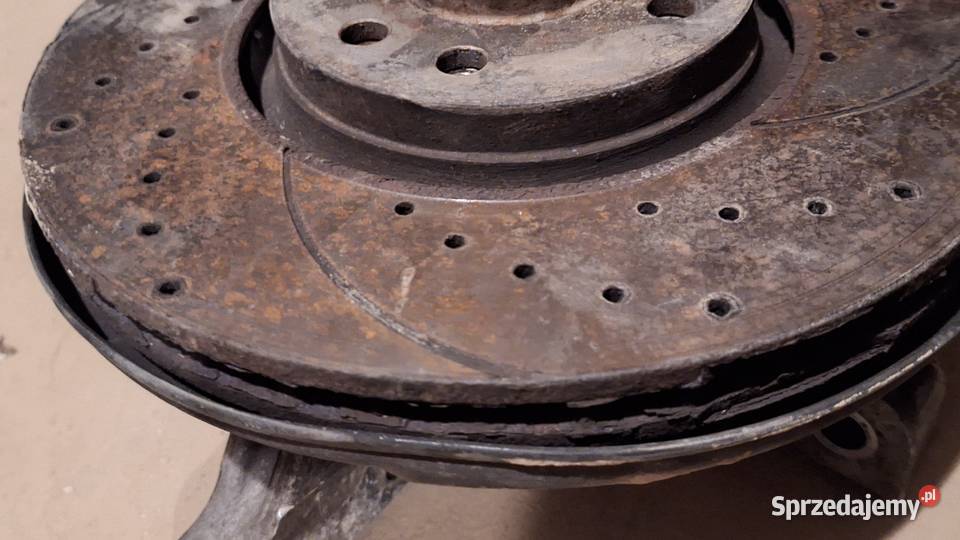 Piasta zwrotnica SAAB 95 duża tarcza Rok produkcji 2000 Kraków