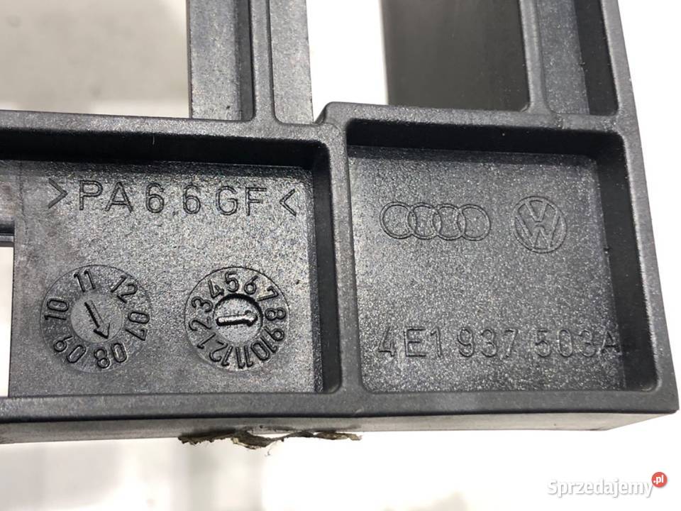 SKRZYNKA BEZPIECZNIKÓW AUDI A8 D3 4E1937503A