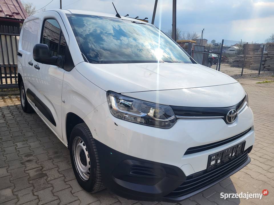 Samochód Toyota Proace City centralny zamek Toyota