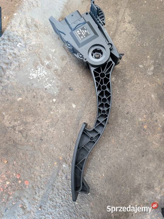 Pedał gazu gla A 246 300 14 04 nowy Cieszyn