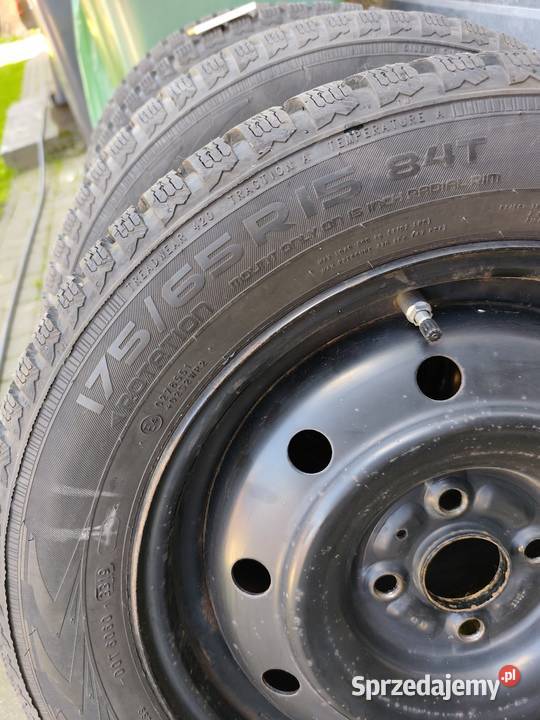 Opony NOKIAN 17565 R15 zimowe Bodzanów