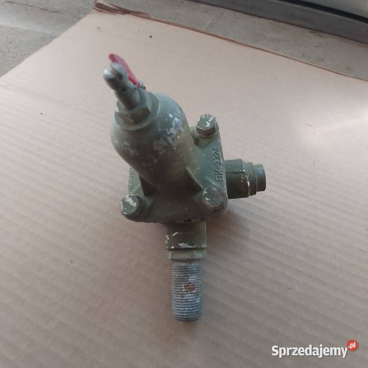 Regulator ciśnienia Ursus C360 C330