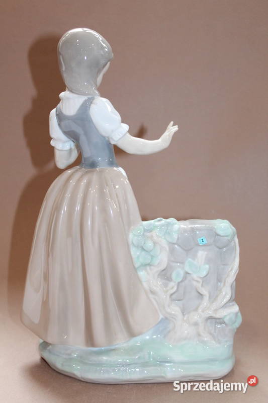 Figurka dziewczynka ze stłuczonym dzbanem Lladro Szczecin sprzedam
