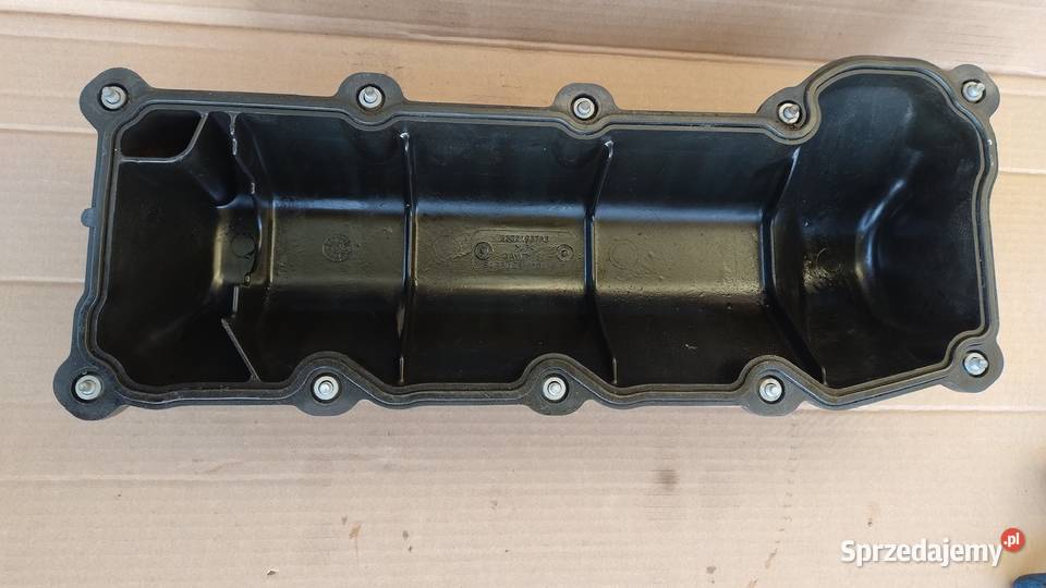 Pokrywa zaworów prawa Silnik EKG 200912 37L V6 terenowe Mszanka