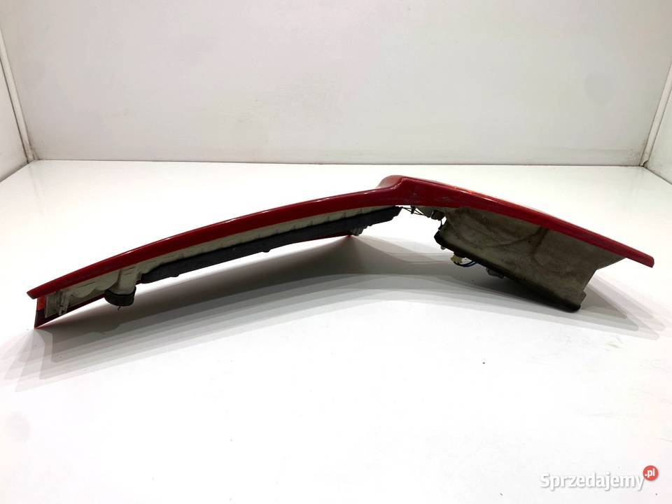 LAMPA TYŁ PRAWA WEWNĘTRZNA VOLVO V70 III Kombi osobowe