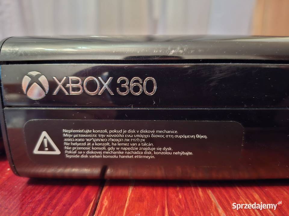 Zestaw Xbox 360 2 Pady 3 Gry Konsole i automaty sprzedam