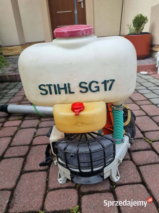 Plecakowy OpryskiwaczDmuchawa STHL SG17