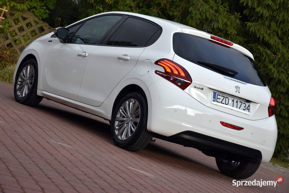 Peugeot 208 I LIFT SIGNATURE HDi 67155 5drzwi Zduńska Wola