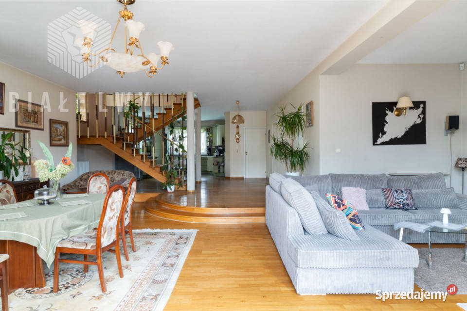 Dom wolnostojący Sulejówek 26067m2