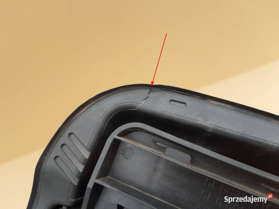 SKOADA OCTAVIA IV 5E KLAPKA WLEWU PALIWA Trzciel