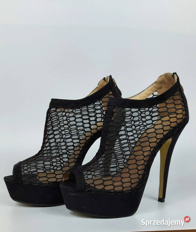 Damskie czarne szpilki zamszowe na platformie z Złoczew