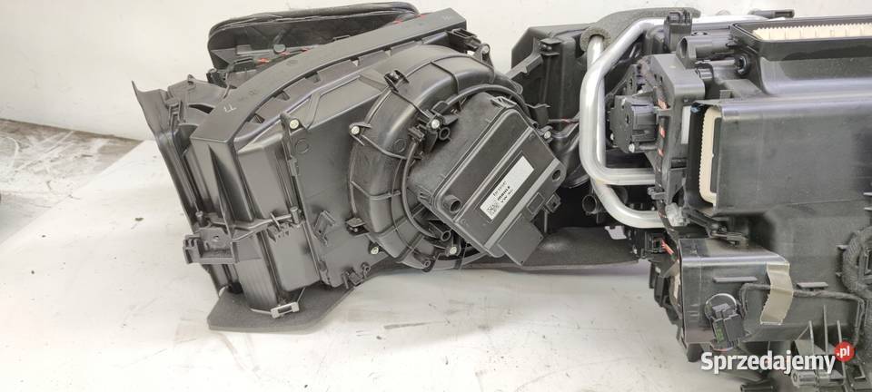NAGRZEWNICA KOMPLETNA AUDI A4 B9 8W2816005G UK śląskie Przystajń