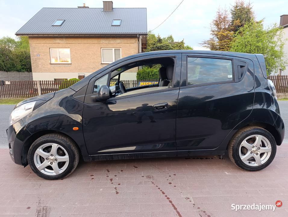 Chevrolet Spark 10 benzyna 2011r udok przebieg Rok produkcji 2011 Lgota-Mokrzesz