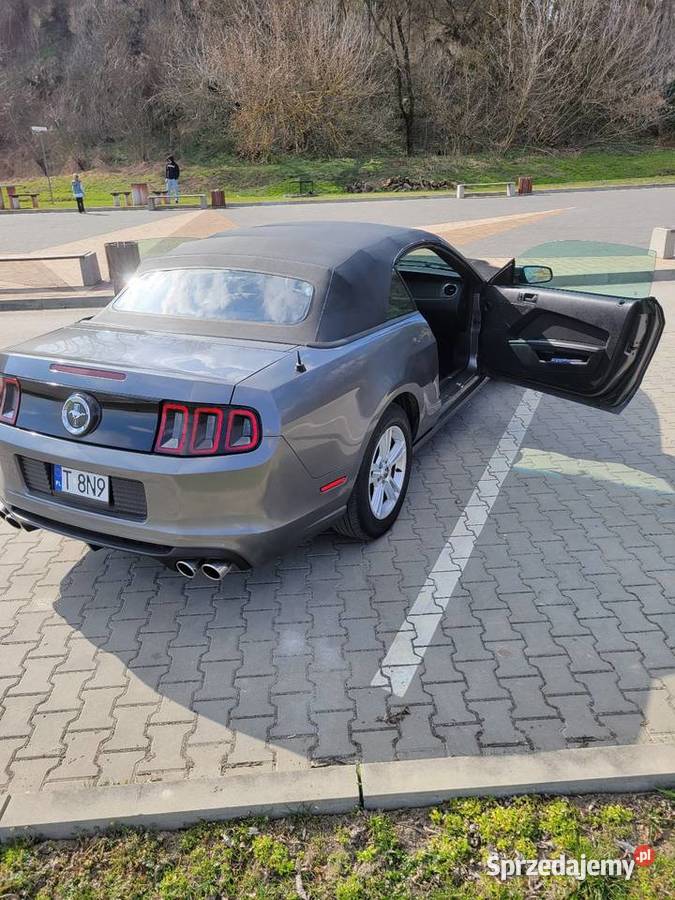 Ford Mustang Cabrio 305KM świętokrzyskie Uściszowice