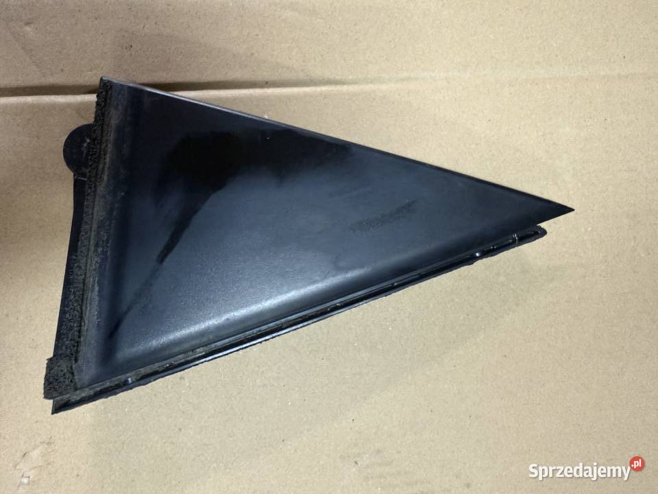 Toyota Auris II zaślepka trójkąt oryginał lewy Drzwi