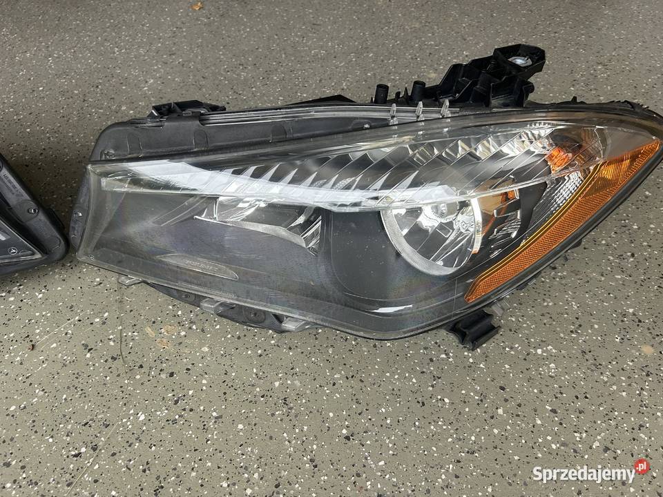 Mercedes CLA 250 Lampy przód usa