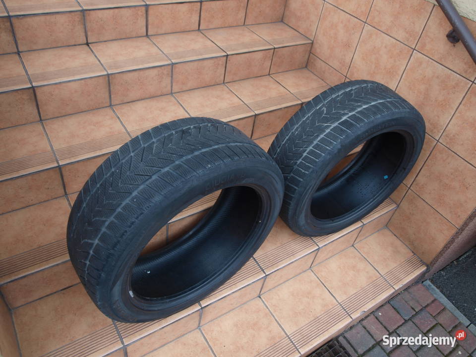 Opony 255 45 19 osobowe 2 sztuki 605 mm całoroczne Kalisz sprzedam