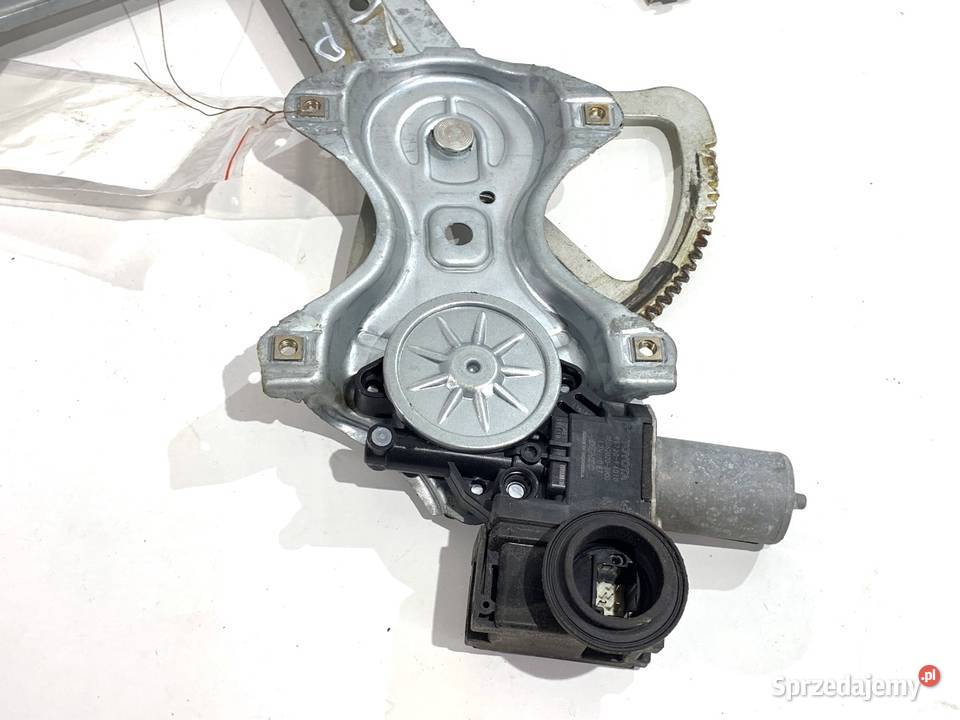 PODNOŚNIK SZYBY LEWY PRZÓD TOYOTA CHR 69820F4010