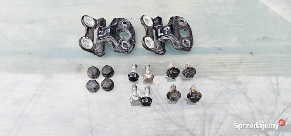 Zawias drzwi lewy przód mercedes w210 Zbąszyń