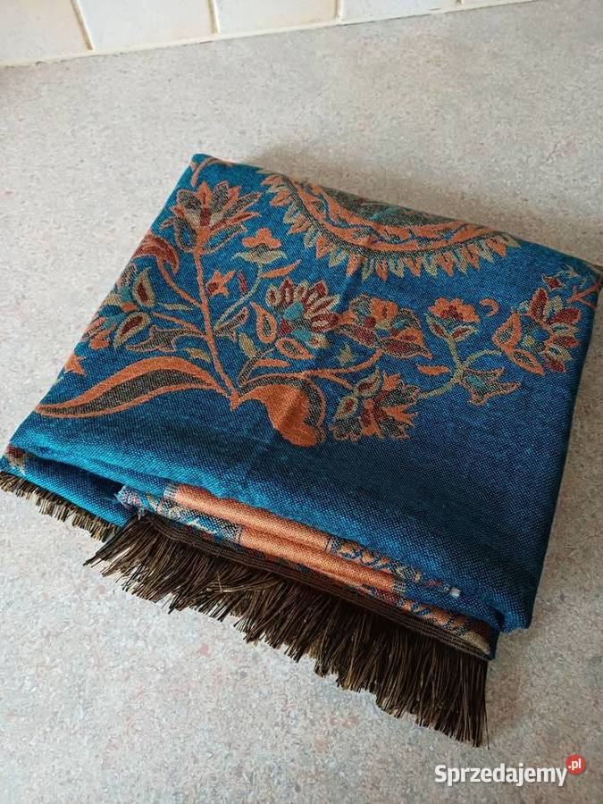 duży ciepły szal