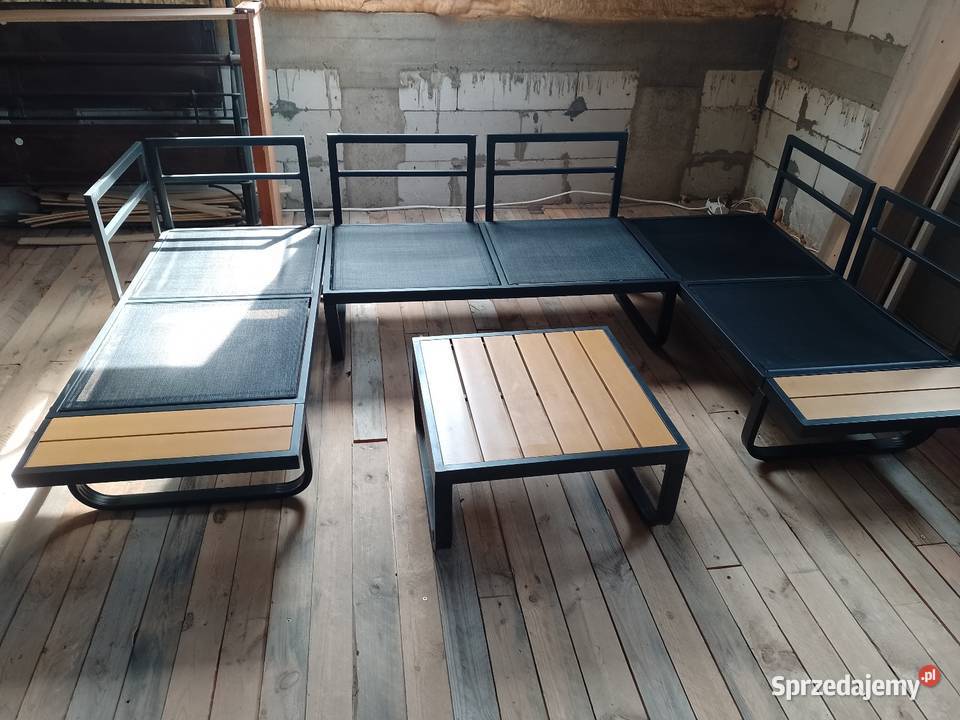 Czteroczęściowy komplet mebli ogrodowych pomorskie Zagórzyca