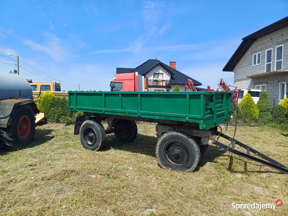 Przyczepy rolnicze różne nieuszkodzony Przyczepy rolnicze Zwoleń