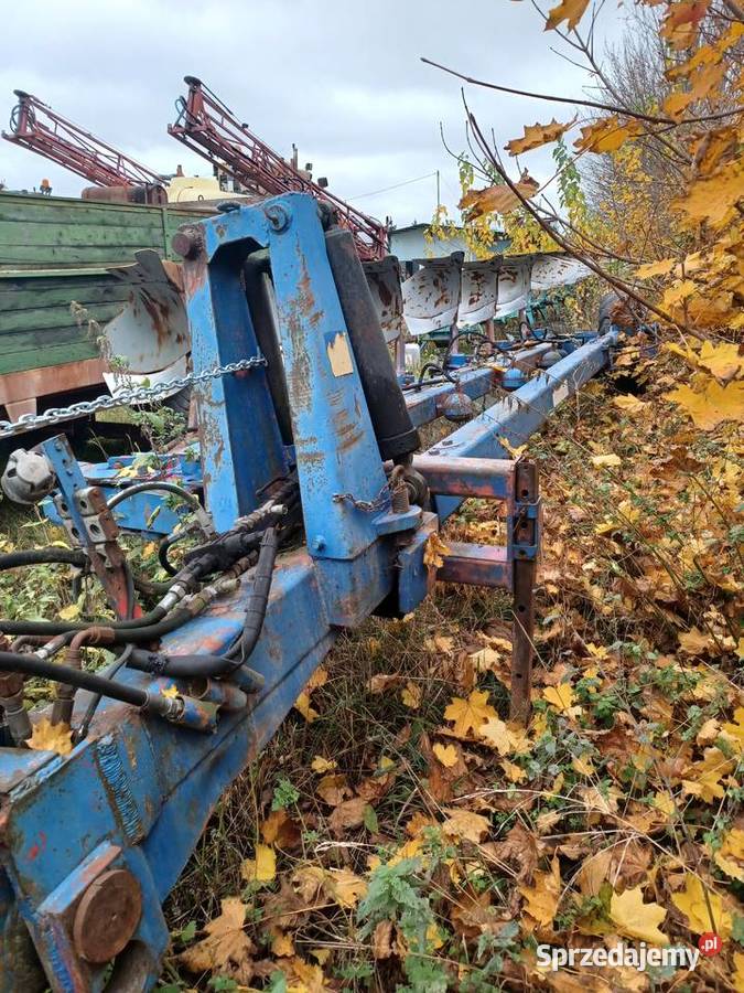 Pług 6skibowy Massey Ferguson Mroczno