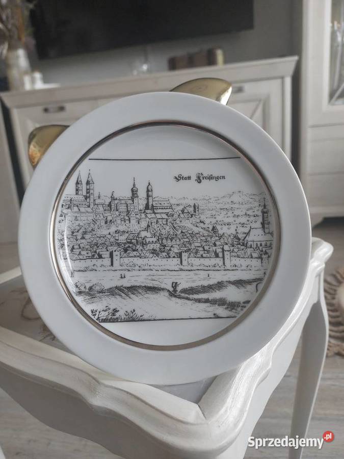 Dwa porcelanowe talerze ozdobne Wałbrzych