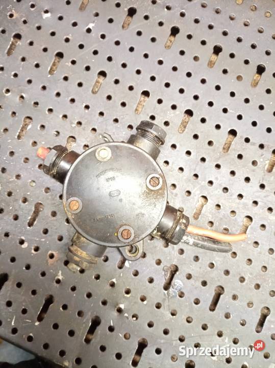 Przełączniki bakielitowy puszka Stalowa Wola