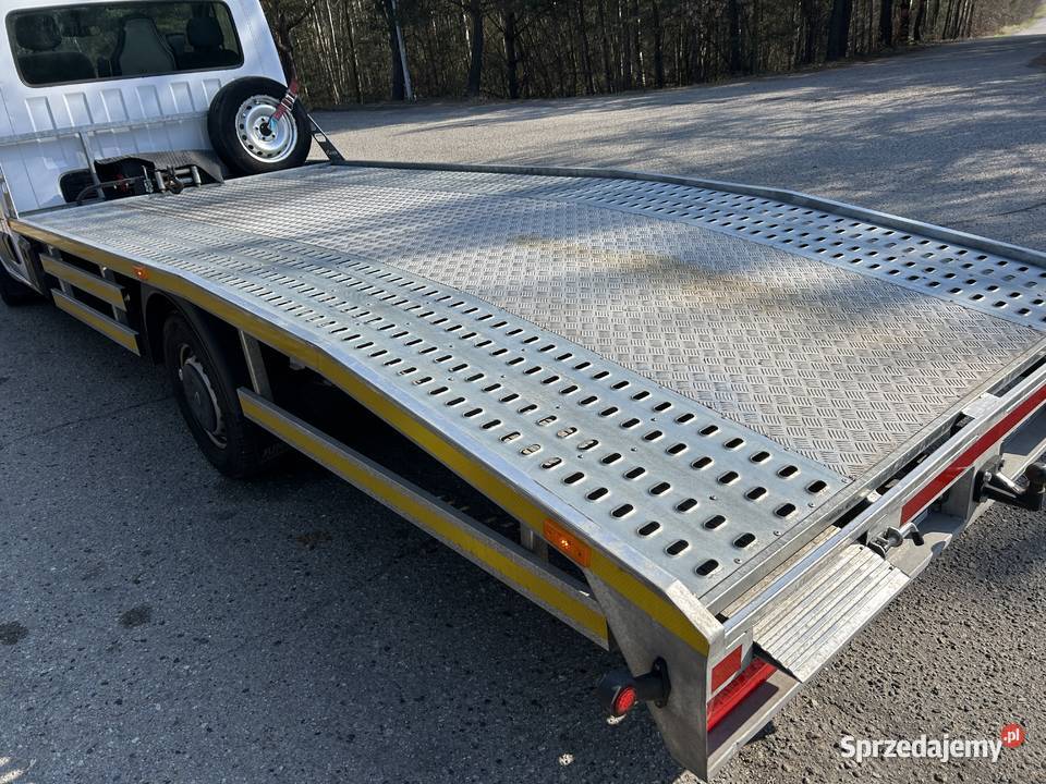 Renault Master laweta