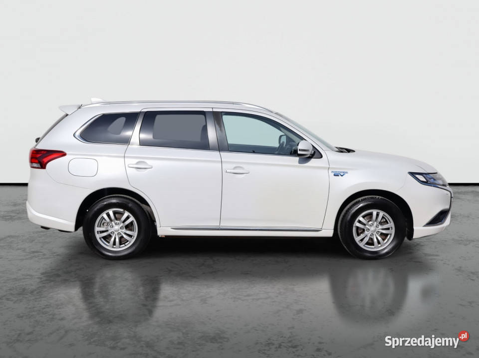 Mitsubishi Outlander 24 PHEV wielofunkcyjna kierownica Łódź