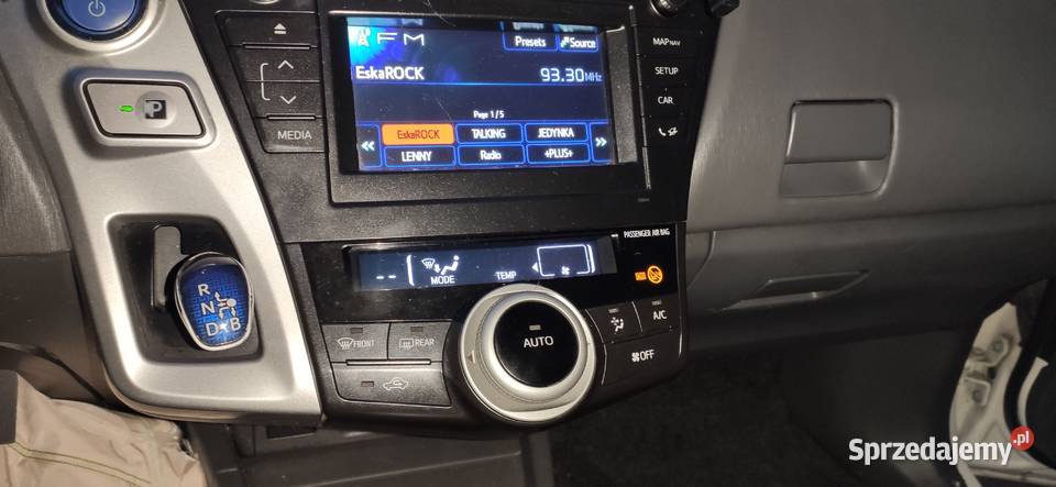 TOYOTA PRIUS PLUS Warszawa