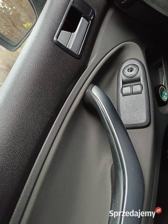 Ford c Rok produkcji 2010 Samochody osobowe Warszawa