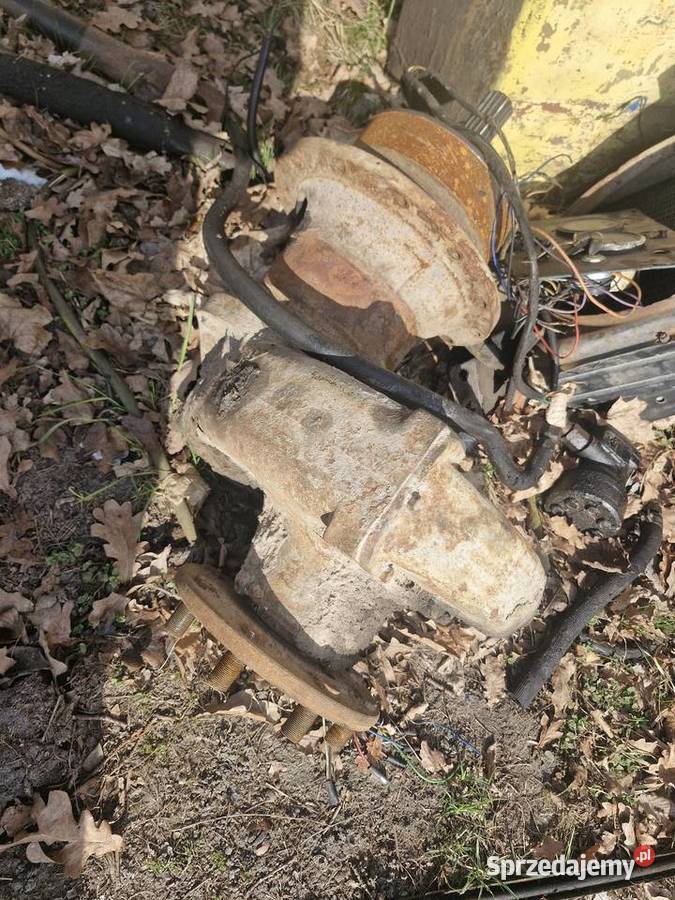 Zwolnica lewaprawa ostrówek k162 ursus części Barlinek