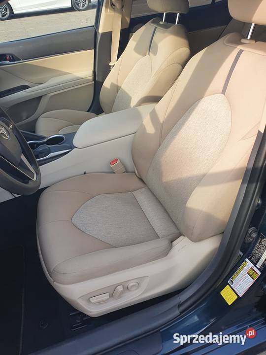 Toyota Camry 2021 25 Benzyna 203 Unikalny Kolor mazowieckie Radom